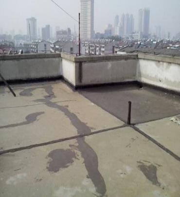永城漏水维修 楼顶漏水是什么原因，楼顶漏水维修方法是什么?